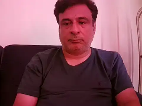 Snapshot of desipapaxxx chatting on 03-14-25, 11:34 desipapaxxx online show from 03-14-25, 11:34