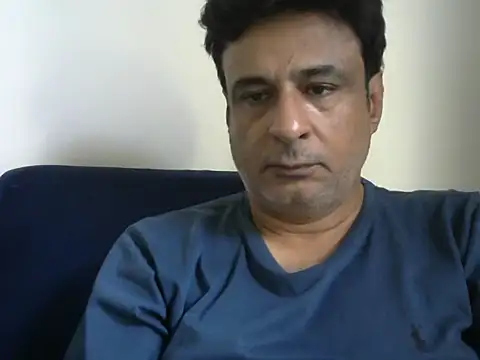 Snapshot of desipapaxxx chatting on 10-16-25, 04:54 desipapaxxx online show from 10-16-25, 04:54