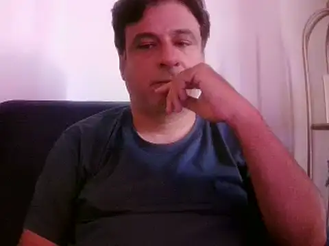Snapshot of desipapaxxx chatting on 03-18-25, 04:40 desipapaxxx online show from 03-18-25, 04:40