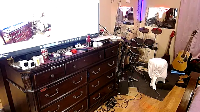 AerobicSleeve online show from 09-25-25, 05:02