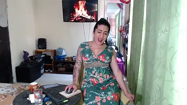 Sashaferrari2000 online show from 04-02-26, 05:30