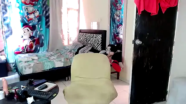 Sashaferrari2000 online show from 11-03-25, 03:26