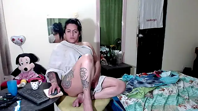 Sashaferrari2000 online show from 12-03-25, 06:14