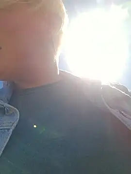 PinkTheHawk online show from 11-05-25, 03:20