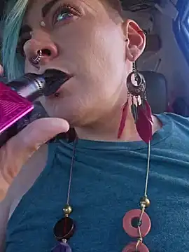 Snapshot of PinkTheHawk chatting on 01-12-25, 06:39 PinkTheHawk online show from 01-12-25, 06:39