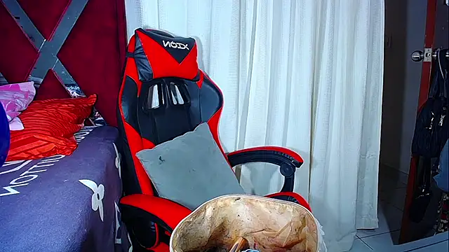 DanisaBrown online show from 01-14-26, 02:31