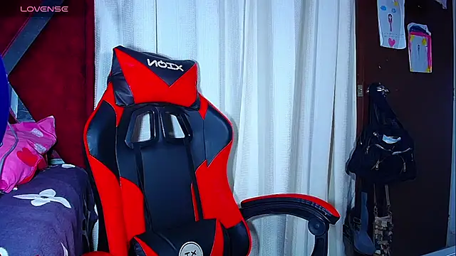 DanisaBrown online show from 10-29-25, 08:19