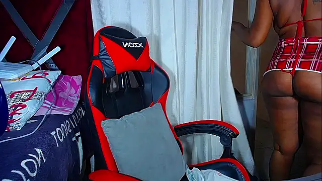 DanisaBrown online show from 01-18-26, 03:04