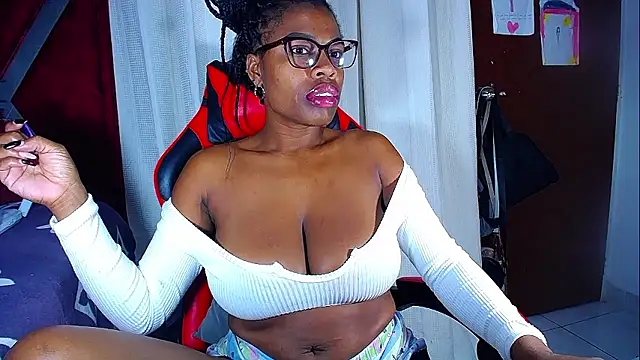 DanisaBrown online show from 01-07-26, 03:06