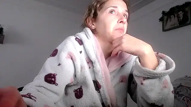 SexxyLety online show from 12-20-25, 11:24