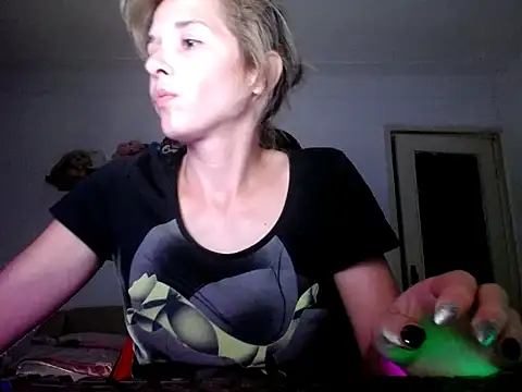 Snapshot of SexxyLety chatting on 09-13-25, 07:47 SexxyLety online show from 09-13-25, 07:47