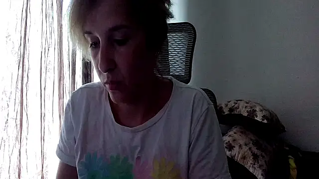 Snapshot of SexxyLety chatting on 06-27-26, 10:32 SexxyLety online show from 06-27-26, 10:32