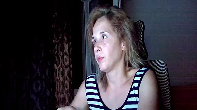 Snapshot of SexxyLety chatting on 06-28-26, 07:53 SexxyLety online show from 06-28-26, 07:53