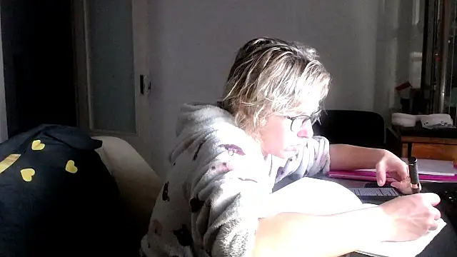 SexxyLety online show from 11-21-25, 09:03