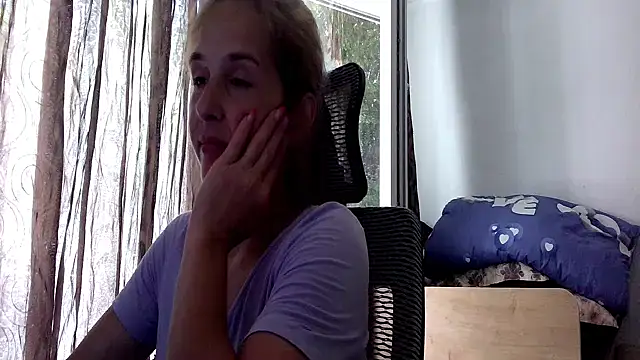 Snapshot of SexxyLety chatting on 07-01-26, 10:59 SexxyLety online show from 07-01-26, 10:59
