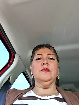 Snapshot of emma_tour chatting on 01-23-25, 02:28 emma tour online show from 01-23-25, 02:28