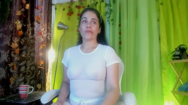 girasol walton online show from 06-26-26, 02:12
