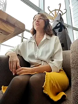 EvaXOAir online show from 10-28-25, 05:29