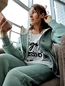 EvaXOAir online show from 11-11-25, 05:02