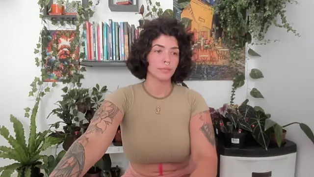 TaliMajesty online show from 10-14-25, 04:51