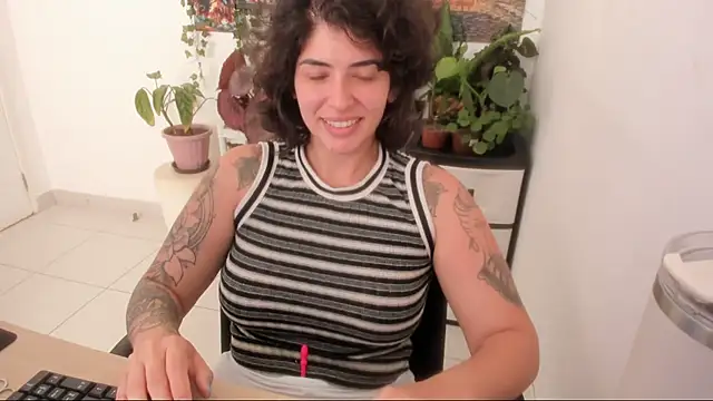 TaliMajesty online show from 09-18-25, 07:28