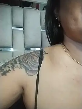 chelaqueen  online show from 05-28-26, 08:48