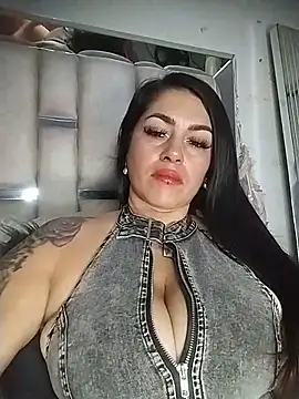 chelaqueen  online show from 06-20-26, 01:43