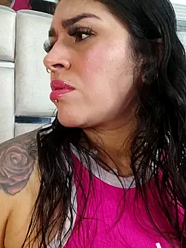 chelaqueen  online show from 12-04-25, 12:09