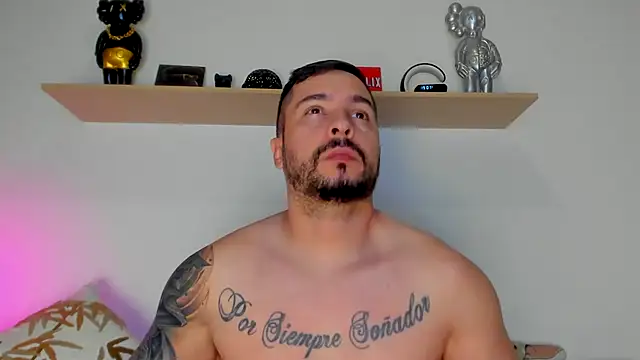 camilo restrepo21 online show from 10-04-25, 12:01