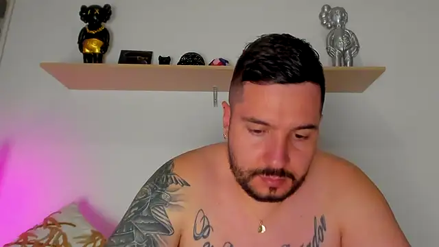 camilo restrepo21 online show from 09-15-25, 01:39