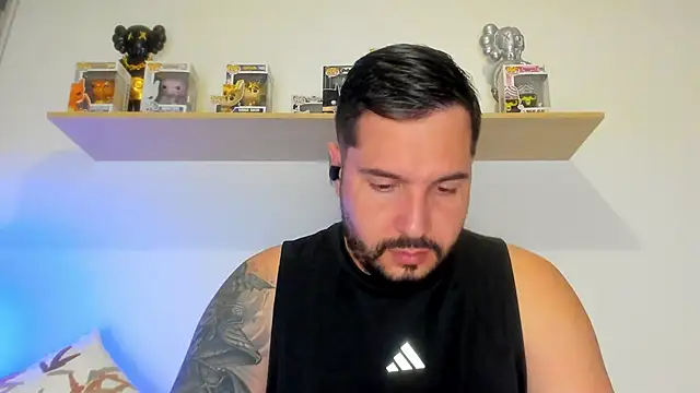 camilo restrepo21 online show from 05-26-26, 11:36