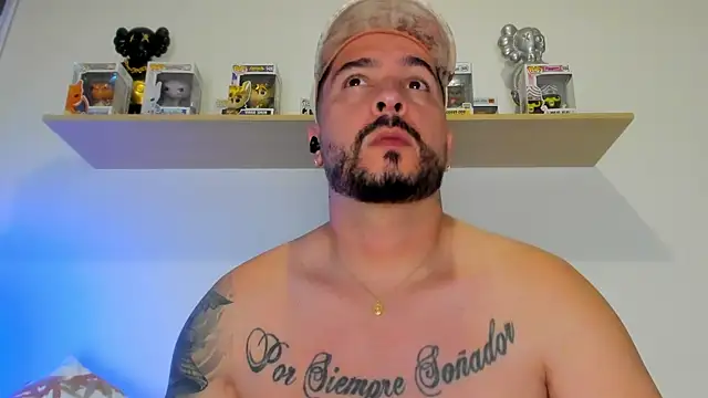 Snapshot of camilo_restrepo21 chatting on 06-06-26, 10:26 camilo restrepo21 online show from 06-06-26, 10:26
