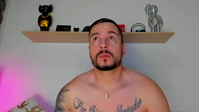 camilo restrepo21 online show from 09-30-25, 12:38