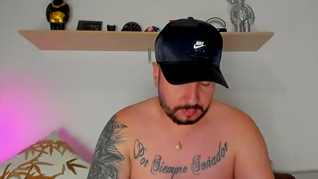 camilo restrepo21 online show from 09-19-25, 12:14