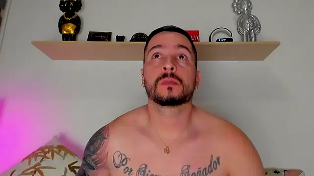 camilo restrepo21 online show from 10-02-25, 02:15