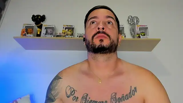 Snapshot of camilo_restrepo21 chatting on 06-17-26, 12:54 camilo restrepo21 online show from 06-17-26, 12:54