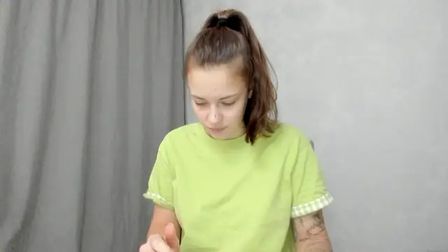 Snapshot of why_again_me chatting on 02-04-26, 08:26 why again me online show from 02-04-26, 08:26