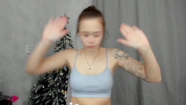 Snapshot of why_again_me chatting on 01-17-26, 08:34 why again me online show from 01-17-26, 08:34