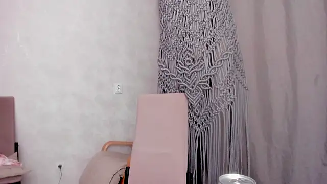 why again me online show from 03-16-25, 06:55