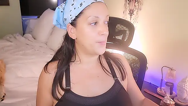 Wonderful Woman online show from 09-18-25, 01:19