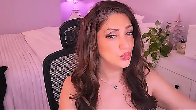 Wonderful Woman online show from 03-25-26, 04:23