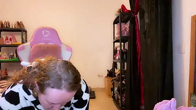 kisicaxx online show from 12-03-25, 05:12