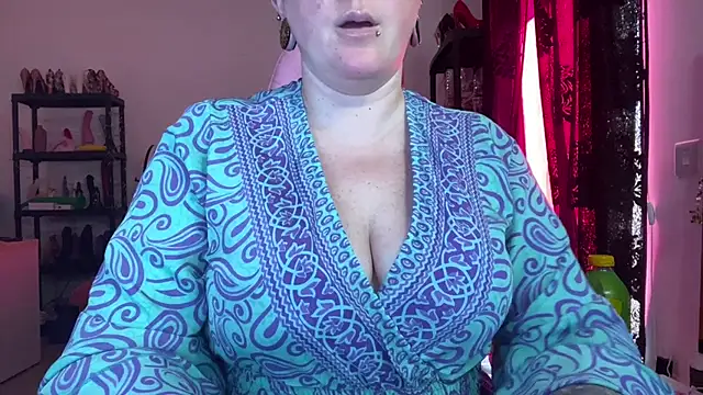 kisicaxx online show from 07-08-26, 07:31