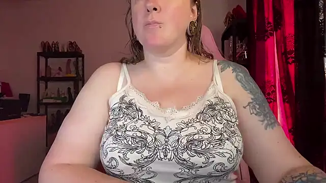 kisicaxx online show from 07-18-26, 08:56