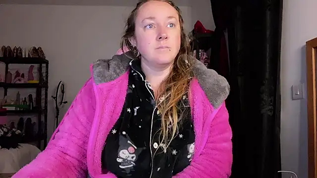 kisicaxx online show from 01-14-26, 04:38