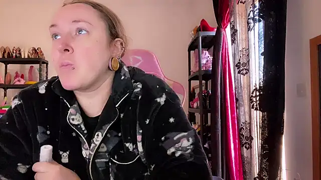 kisicaxx online show from 01-12-26, 12:23