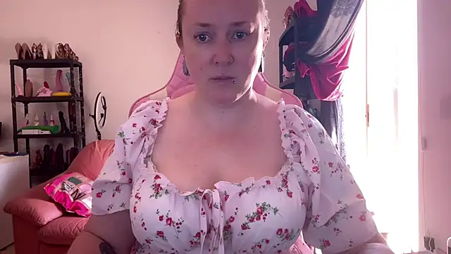 kisicaxx online show from 07-16-26, 10:12