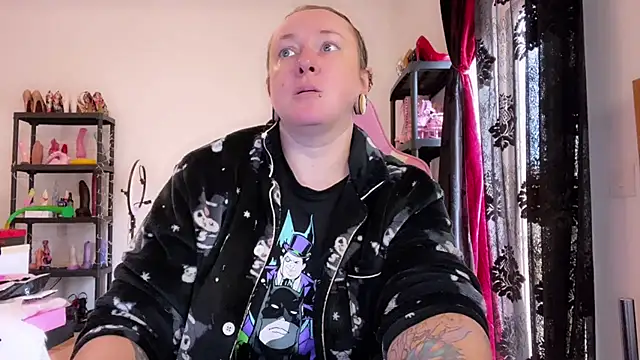 kisicaxx online show from 12-05-25, 11:09