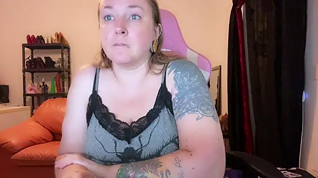 kisicaxx online show from 09-19-25, 06:45