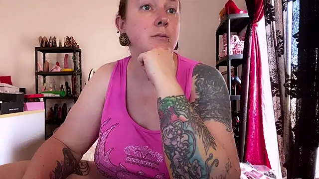 kisicaxx online show from 05-13-26, 01:29